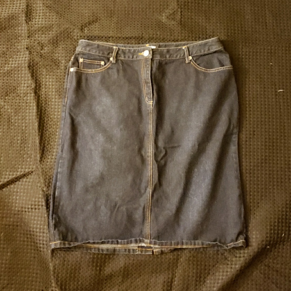Denim skirt